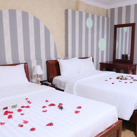 Cosmo Central Hotel Ho Chi Minh Buitenkant foto