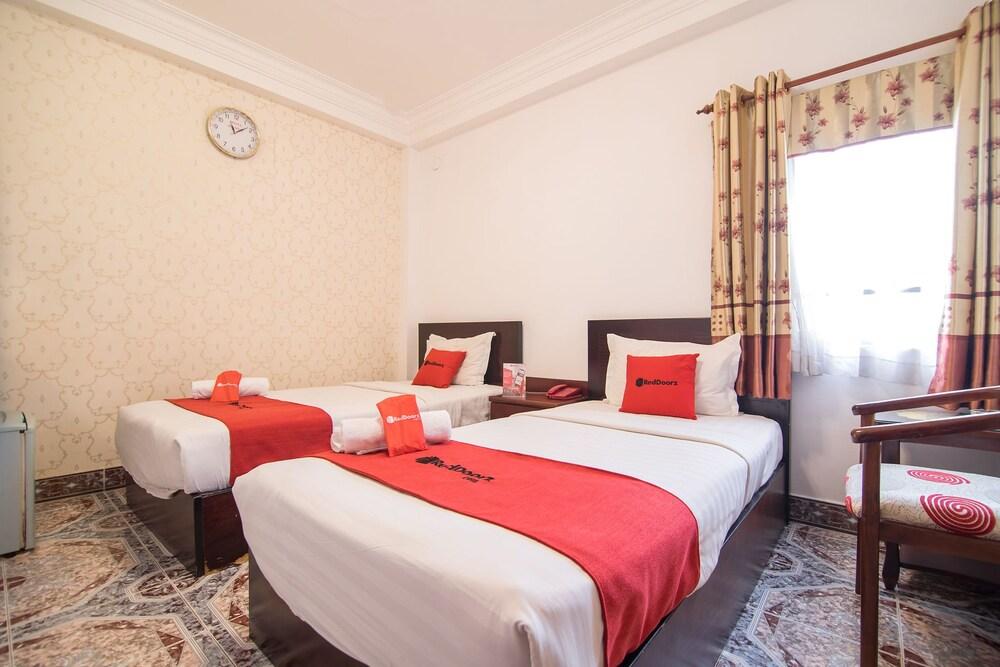 Cosmo Central Hotel Ho Chi Minh Buitenkant foto