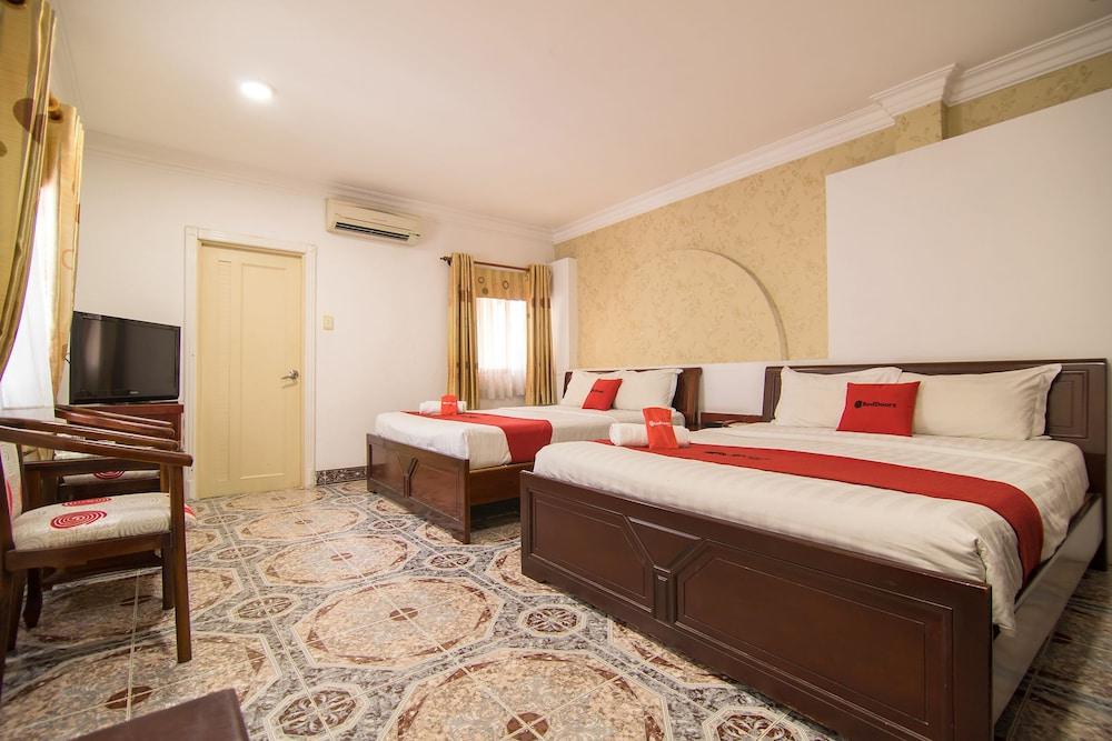 Cosmo Central Hotel Ho Chi Minh Buitenkant foto
