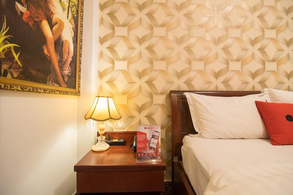 Cosmo Central Hotel Ho Chi Minh Buitenkant foto