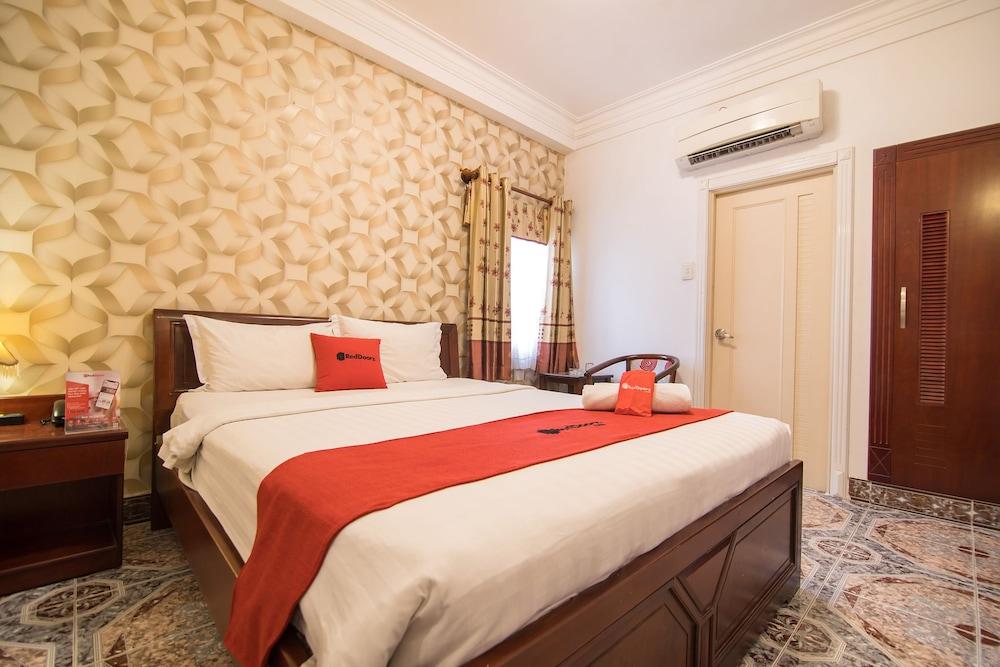 Cosmo Central Hotel Ho Chi Minh Buitenkant foto